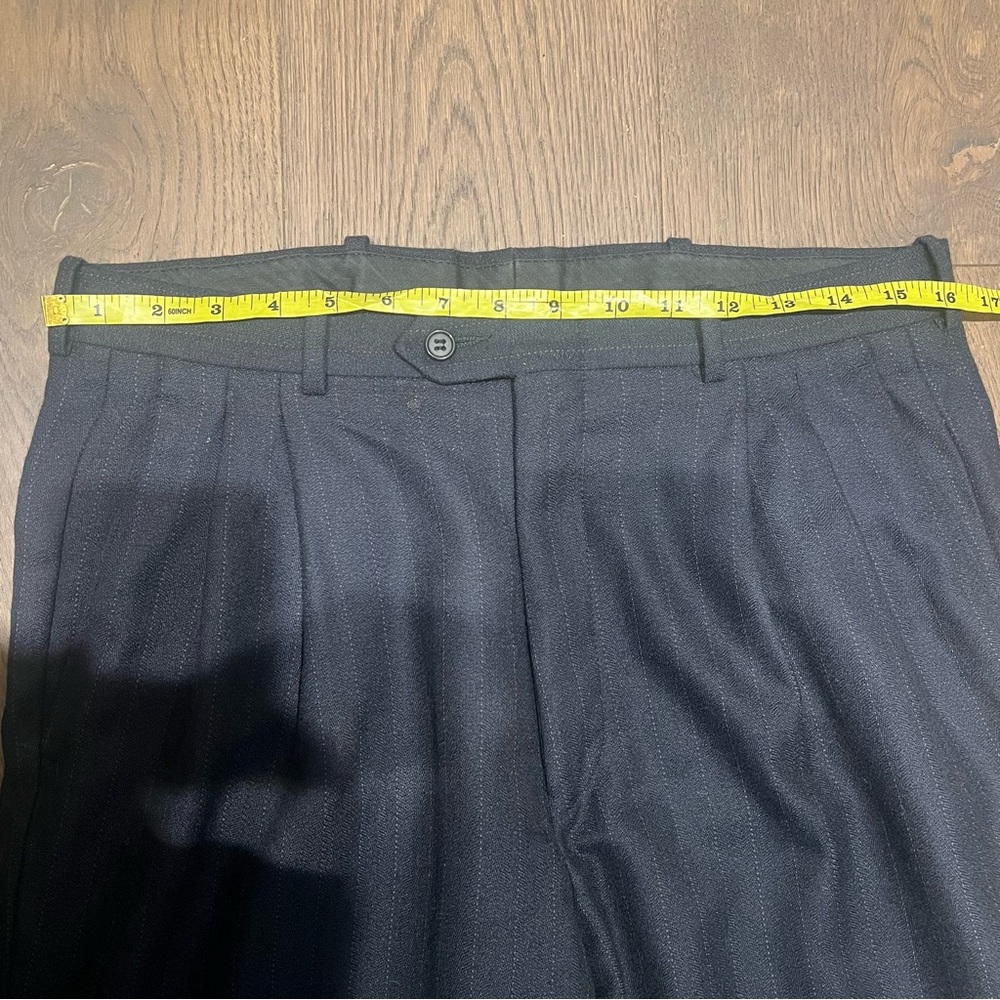 YSL Men’s Navy Blue Pinstriped Wool pants 33x27 - Picture 11 of 12